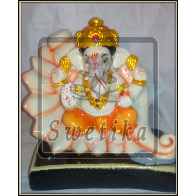Schelp Ganesh (poly marble)